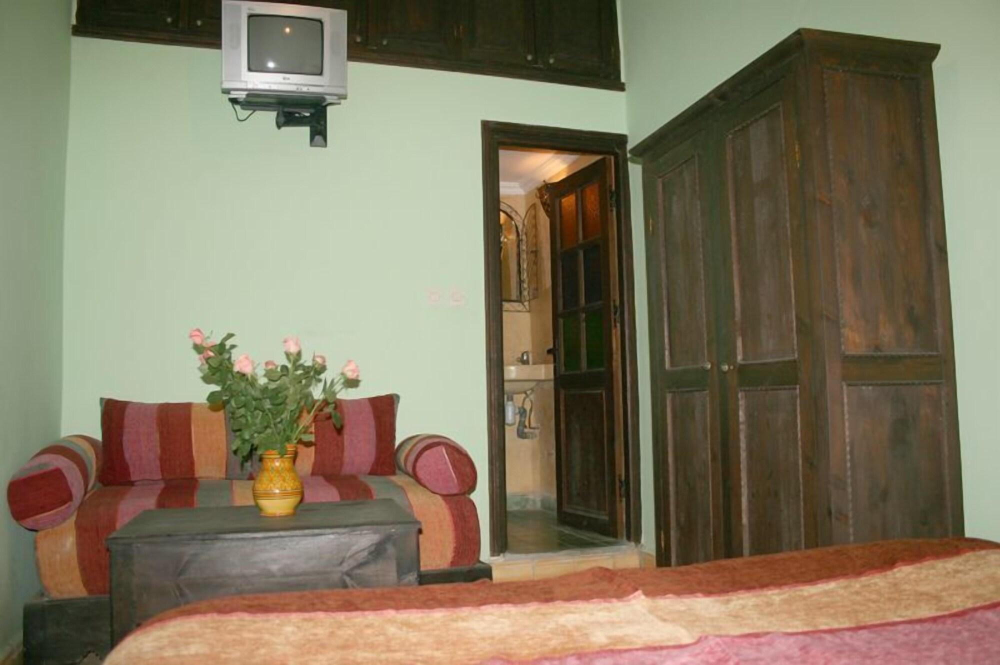 Riad Etoile D'에사우이라 외부 사진