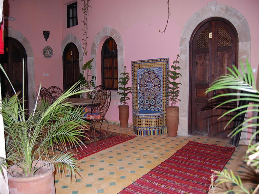 Riad Etoile D'에사우이라 외부 사진