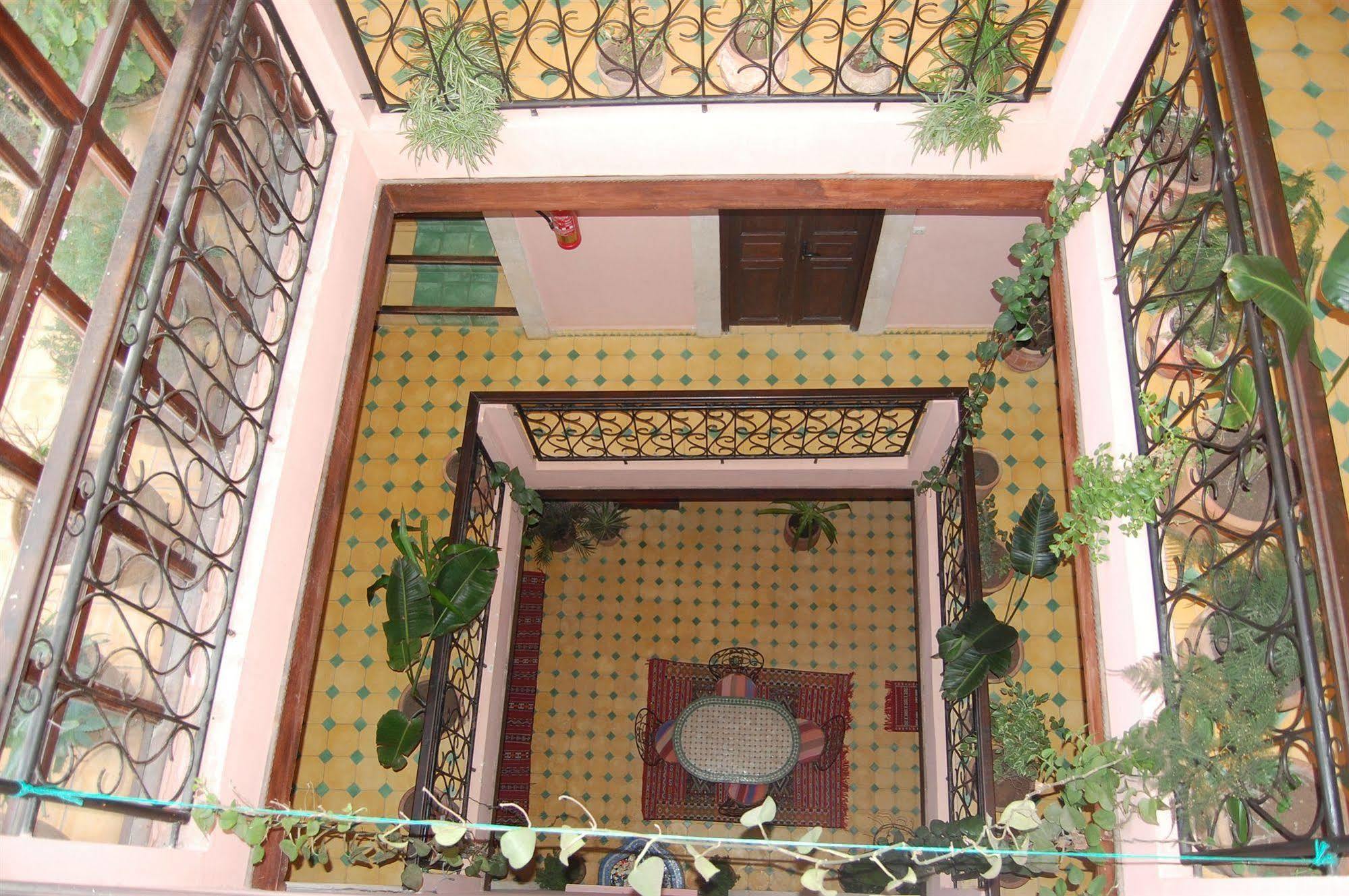 Riad Etoile D'에사우이라 외부 사진